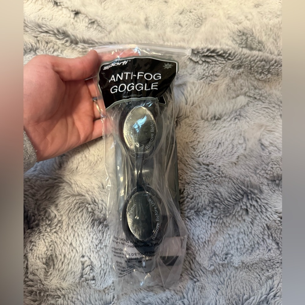 brand new sporti goggles